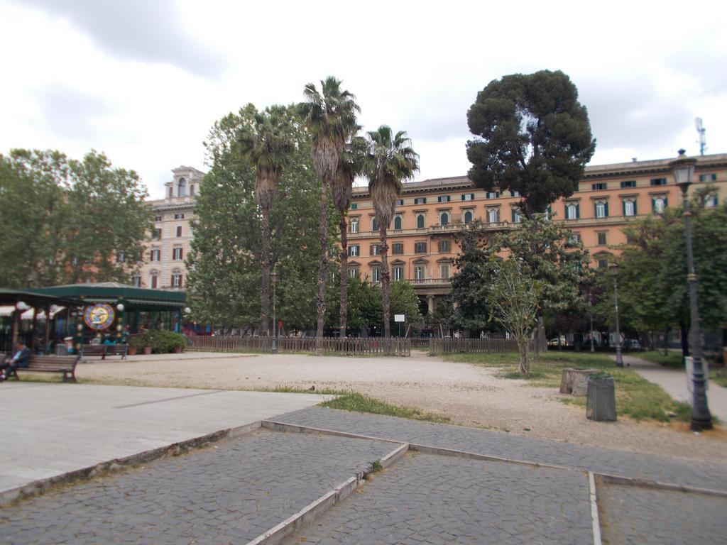 Bed And Breakfast Beautiful Roma - Rome — Photos 1